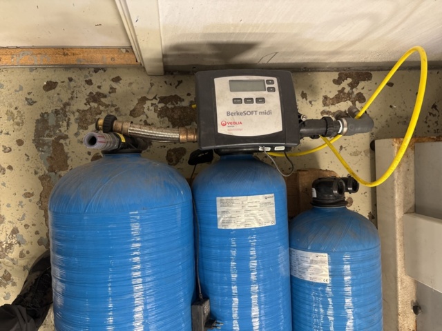 1511356-10 Water purification plant (Osmos) with tanks and filters - Veolia SIRION maxi / BerkeSOFT midi
