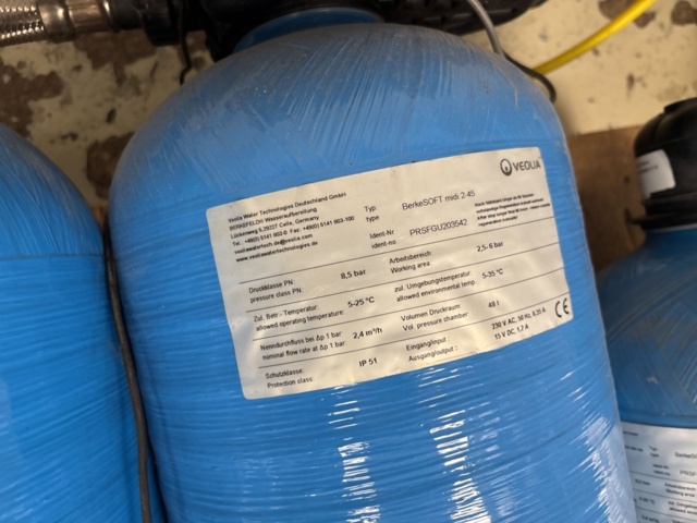 1511356-12 Water purification plant (Osmos) with tanks and filters - Veolia SIRION maxi / BerkeSOFT midi