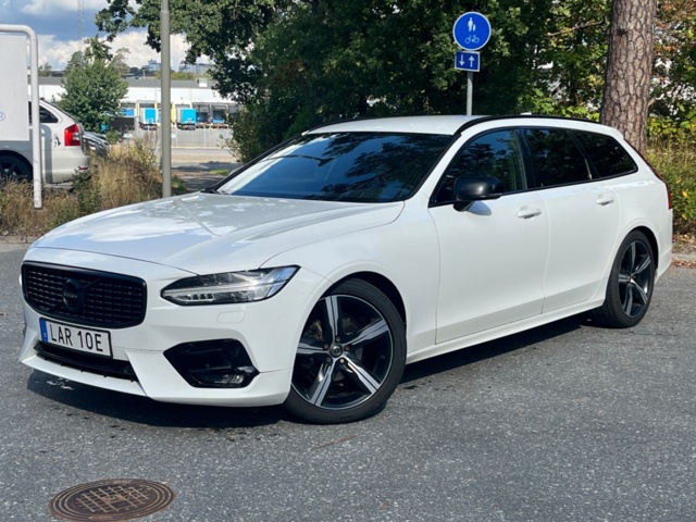 1572429-1 Volvo V90 D4 AWD Geartronic, 190hp, 2020