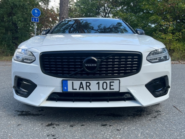 1572429-9 Volvo V90 D4 AWD Geartronic, 190hp, 2020