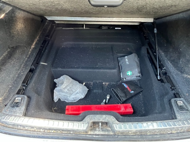 1572429-28 Volvo V90 D4 AWD Geartronic, 190hp, 2020