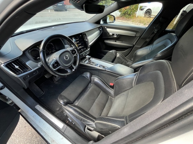 1572429-30 Volvo V90 D4 AWD Geartronic, 190hp, 2020
