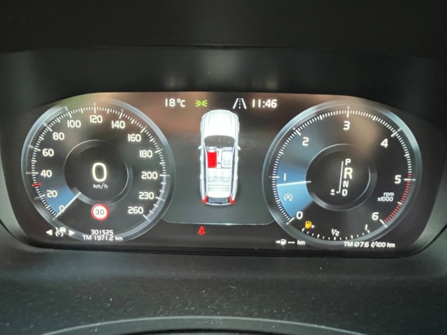 1572429-32 Volvo V90 D4 AWD Geartronic, 190hp, 2020