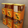 1515200-4 6 Vending machines