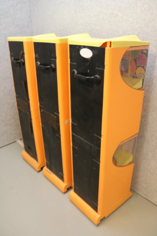 1515200-19 6 Vending machines