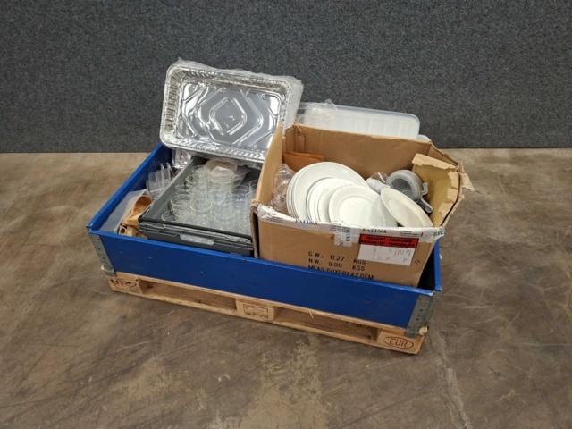 1570611-1 Aluminium kantiner, plastlock till förvaring, engångsartiklar m.m.