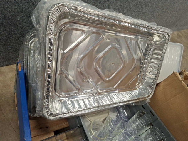 1570611-9 Aluminium kantiner, plastlock till förvaring, engångsartiklar m.m.