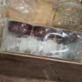 1570613-12 Glas, plastglas, burkar m.m.