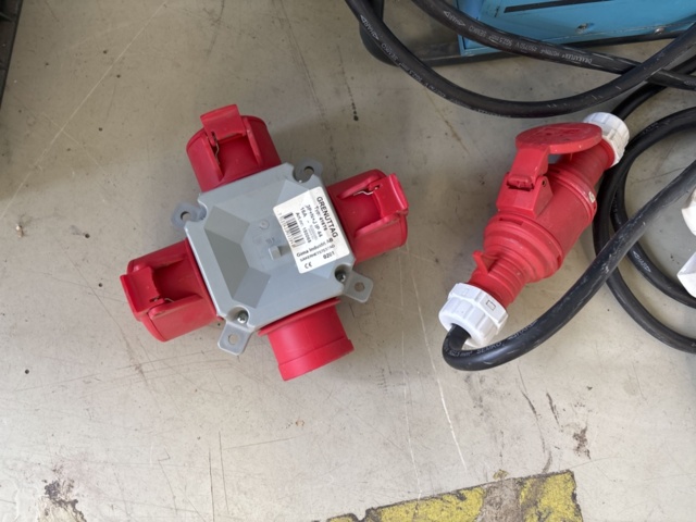 1511361-5 Workshop equipment - construction fan, hose, couplings and power strips