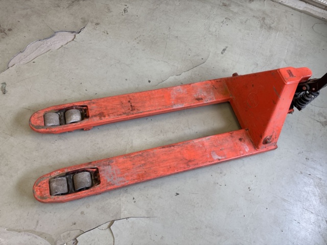 1511362-2 Pallet truck 2300 kg - BT LHM230 -2016