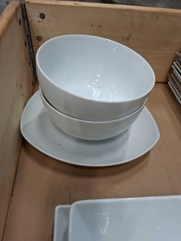 1570619-6 Rektangulära uppläggningsfat, skålar, tallrikar m.m.