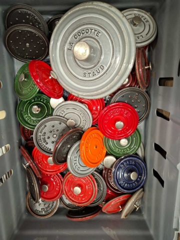 1570620-2 Gjutjärnsform, formar, köksredskap, lock till gjutjärngrytor m.m.