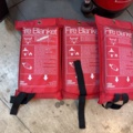 1511364-2 Collection of fire extinguishers and fire blankets - Housegard / Kidde