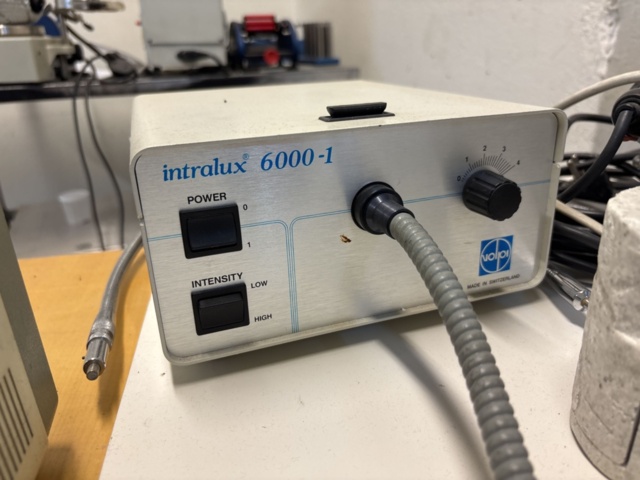 1511367-25 Mätinstrument och laboratorieutrustning - Leica / Wild / TIME Technology Europe / IKA / Nikon m.fl.
