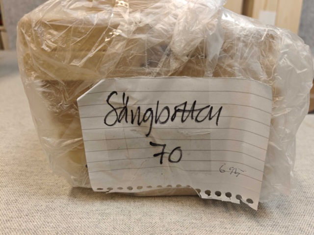 1564818-7 Sängtillbehör – ribbottnar, sängmedar och träben