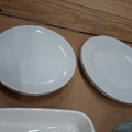 1570625-3 Tallrikar, fat, glasassietter, formar m.m.