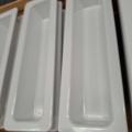 1570626-3 Plastkantiner vita