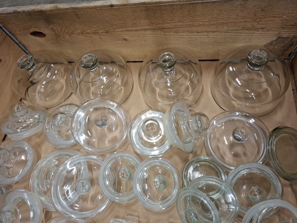 1570634-2 Carafes, glass jars, lids, candle holders, etc.