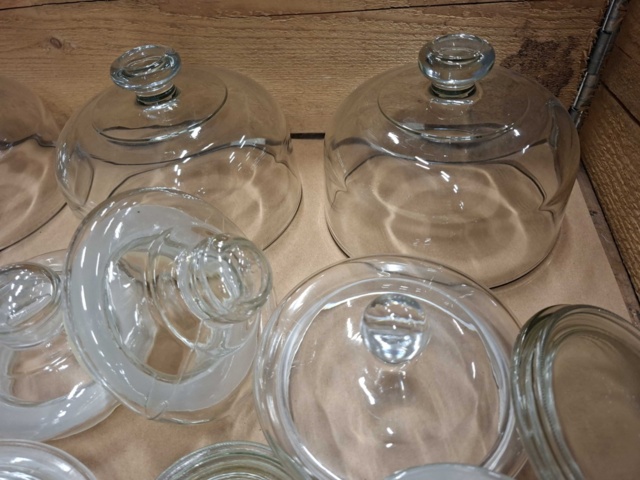 1570634-3 Karaffer, glasburkar, lock, ljuslyktor m.m.