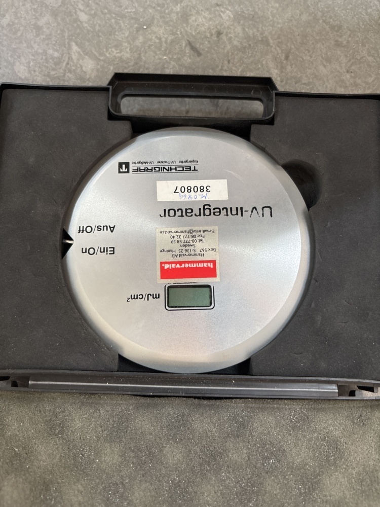 1511377-2 Collection of measuring instruments - Technigraf / SST / Shore