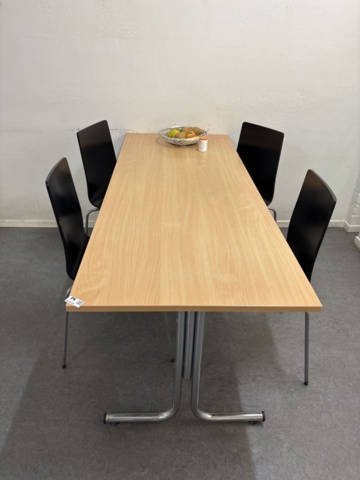 1511378-2 Lunchroom furniture and kitchenware