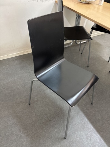 1511378-4 Lunchroom furniture and kitchenware