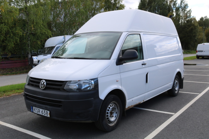 1515202-2 Volkswagen Transporter T30 2.0 TDI BMT 4Motion Manuell, 2015
