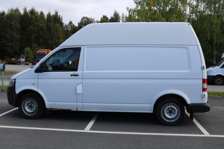 1515202-9 Volkswagen Transporter T30 2.0 TDI BMT 4Motion Manuell, 2015
