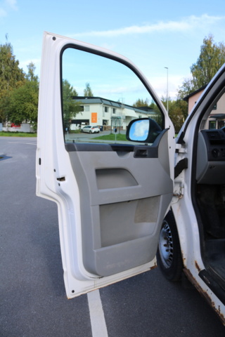 1515202-98 Volkswagen Transporter T30 2.0 TDI BMT 4Motion Manuell, 2015
