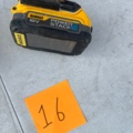 1572616-5 Screwdriver and impact drill with accessories - DeWalt