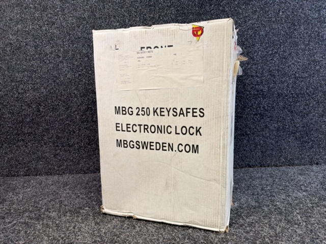 1572584-2 Nyckelskåp CARR 530x370x220 mm, 250 krokar, kodlås