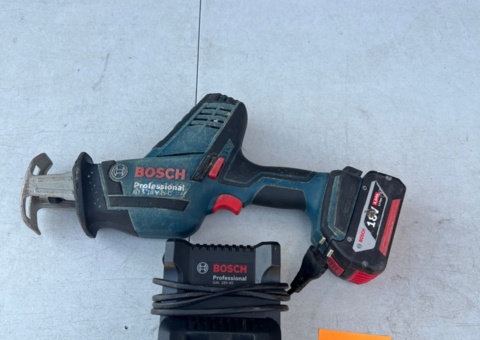 Tigersåg med tillbehör - Bosch Professional GSA 18 V-LI C