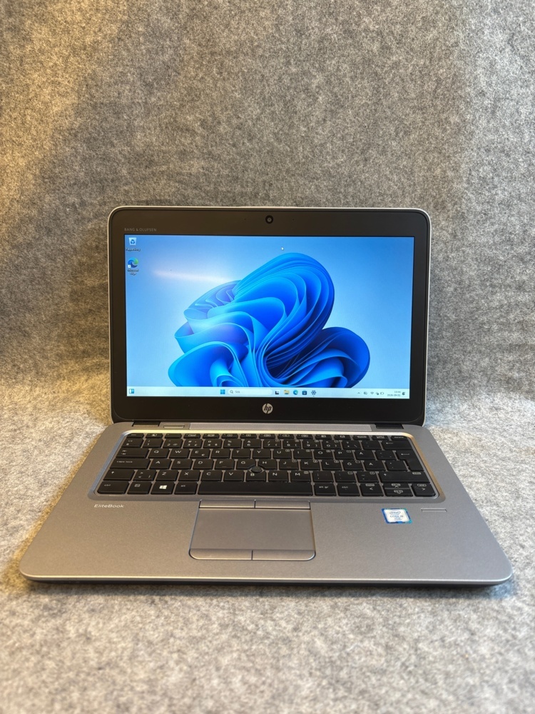1529428-1 Laptop - HP EliteBook 820 G3