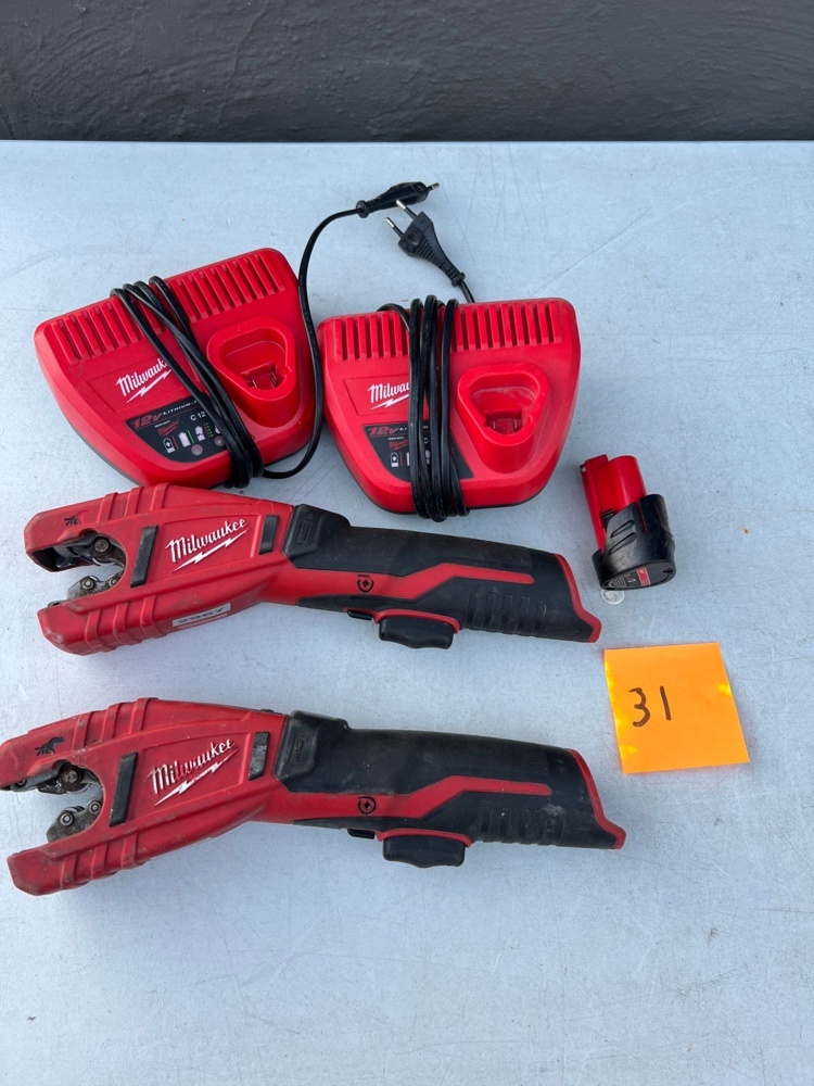 1572631-1 Röravskärare 2 st med tillbehör - Milwaukee C12 PC
