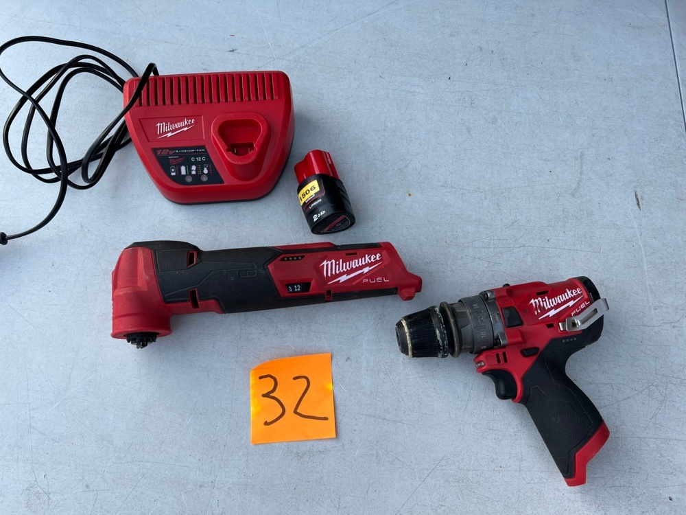 1572632-1 Multiverktyg och borrskruvdragare med tillbehör - Milwaukee M12 FMT / M12 FPDX