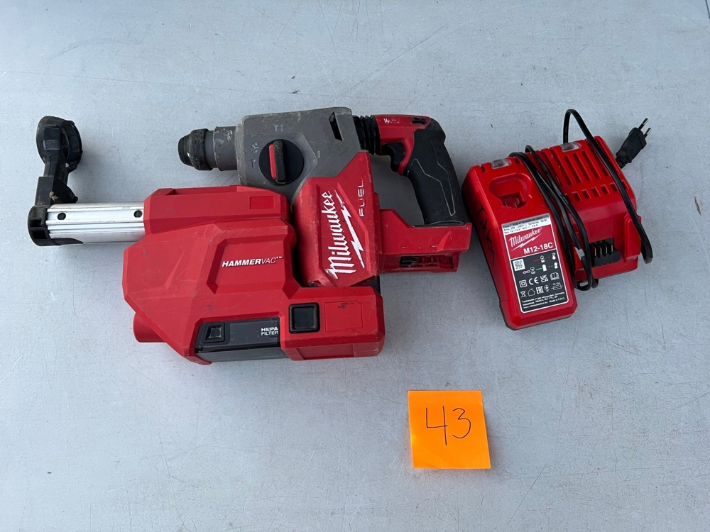 1572643-1 Slagborr med dammsugartillsats - Milwaukee M18 FUE