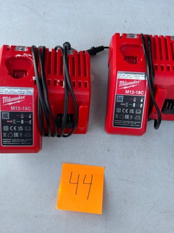 1572644-3 Skruvdragare 2 st med tillbehör - Milwaukee M18 FDD