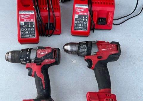 Skruvdragare 2 st med tillbehör - Milwaukee M18 FDD