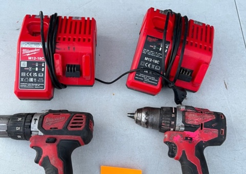 Skruvdragare 2 st med laddare - Milwaukee M18 BPD