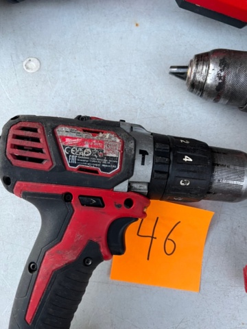 1572646-2 Skruvdragare 2 st med laddare - Milwaukee M18 BPD