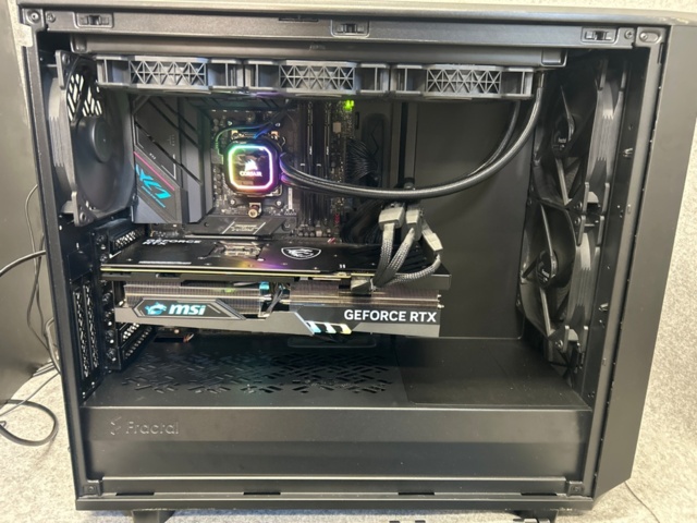 1436442-4 Desktop gaming computer - Fractal Design / ASUS ROG / MSI