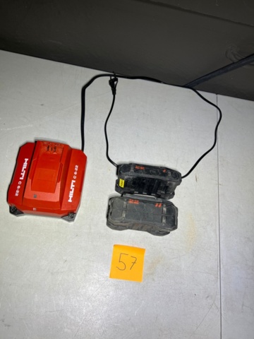 1572657-2 Batterier 2 st och laddare - Hilti