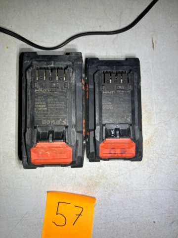 1572657-3 Batterier 2 st och laddare - Hilti