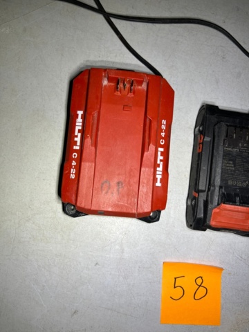 1572658-1 Batterier 3 st och laddare - Hilti