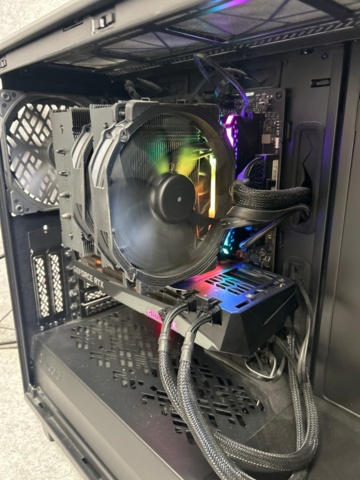 1436443-3 Desktop gaming computer - Fractal Design