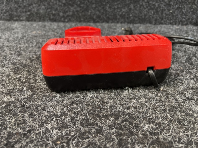 1572350-3 Battery charger Milwaukee C 12 C