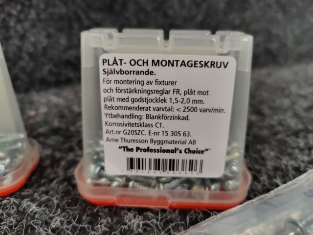 1572355-15 Strip screws, sheet metal screws, wood screws, joint nuts, etc.