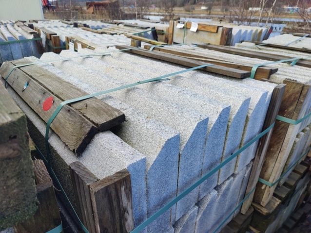 1573186-7 Granite curb stone RFF4 Straight Porto Gray 1100x100x300 mm approx. 77 m