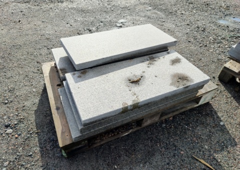 Granithällar Bohus grå 900x400x50 mm ca 2,44 m2