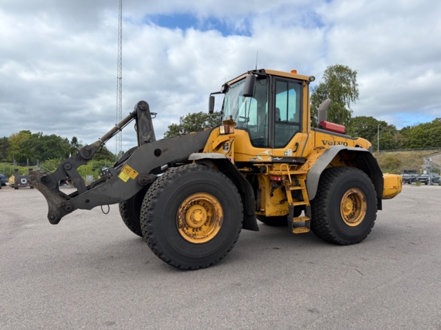 1573192-1 Volvo L120F wheel loader 2008 - New Bridgestone VSW 23.5R25